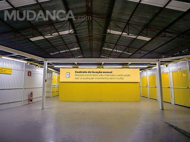 Yellow Self Storage - Área de carga e descarga